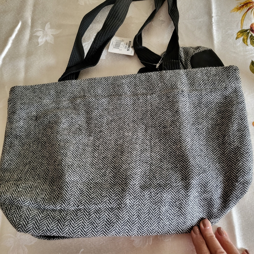 Black and White Sonoma Tweed Wool Tote Bag - Picture 4 of 9